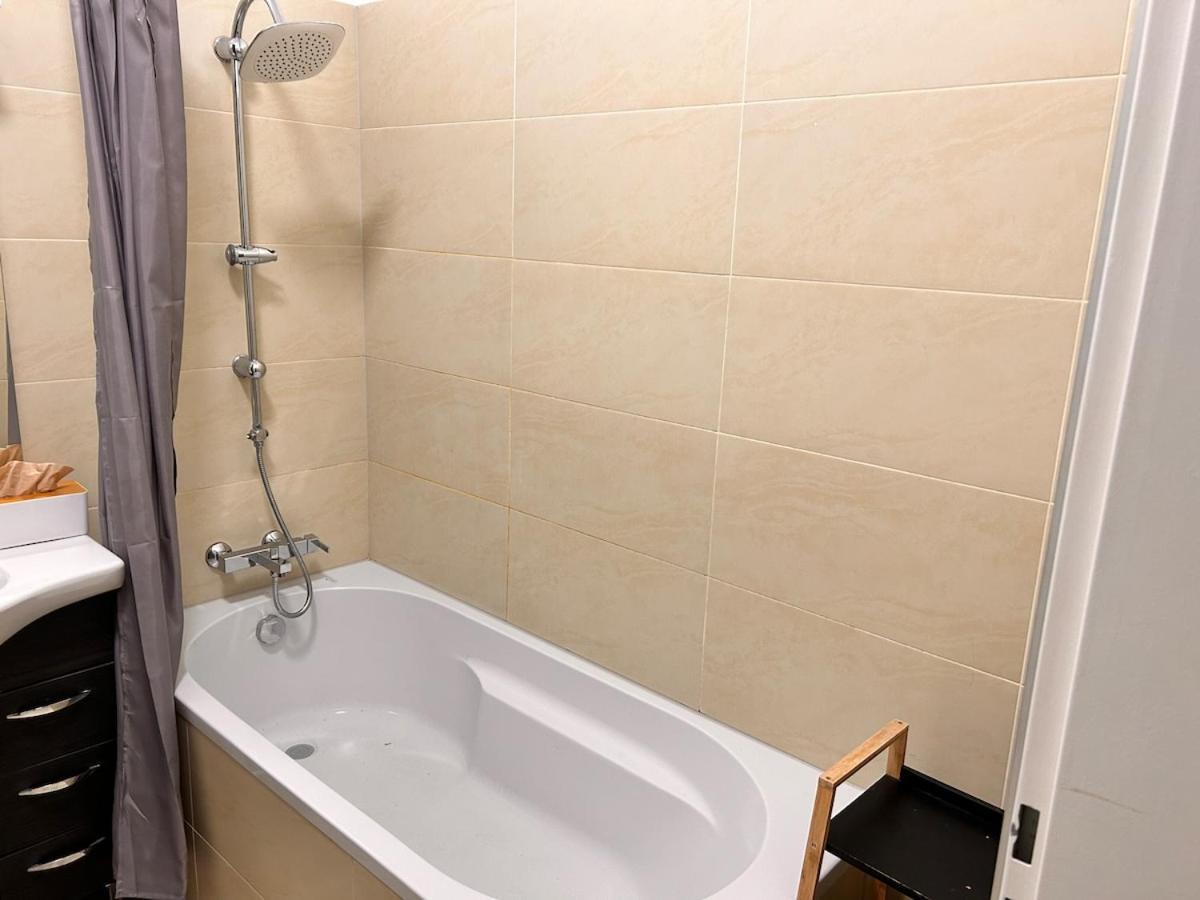 Spacious Central 4-Room Suite For 6 - Near Subway Wien Eksteriør billede